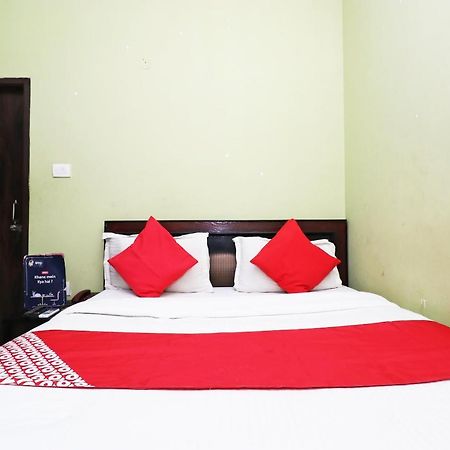 Capital O 11480 Hotel Blue Star Варанаси Экстерьер фото